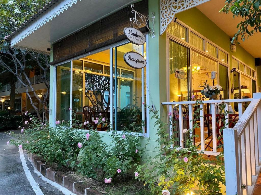 Ruen Maihom Riverside Cabaña Kanchanaburi Exterior foto