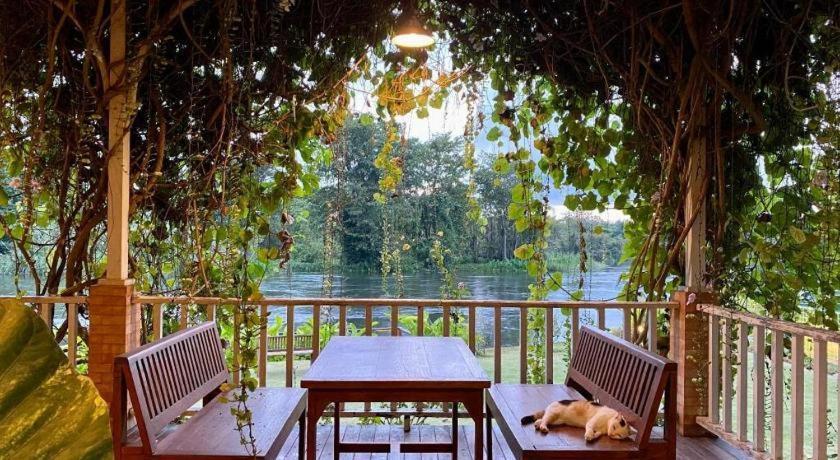 Ruen Maihom Riverside Cabaña Kanchanaburi Exterior foto